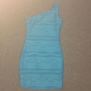 Selling for a friend, closet clean out!